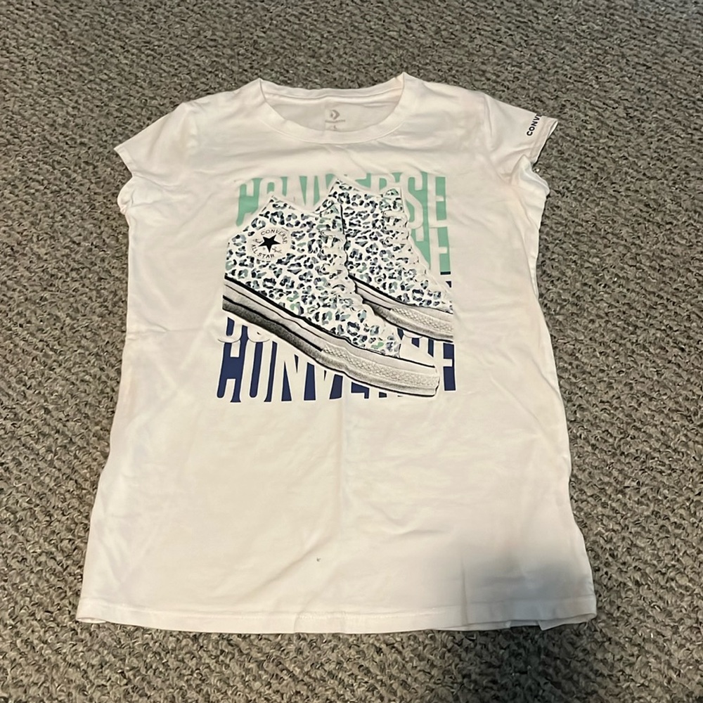 Converse tshirt